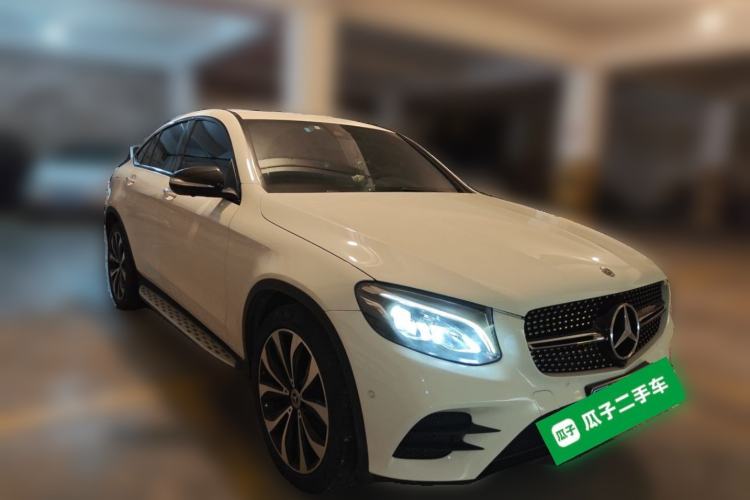 Used Mercedes-Benz GLC Coupe 2019 GLC 260 4MATIC Coupe SUV Front Right 45 Deg
