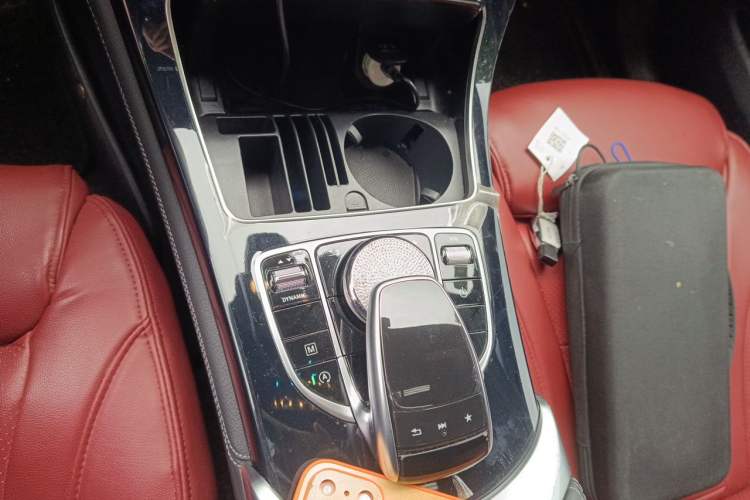 Used Mercedes-Benz GLC Coupe 2019 Facelift GLC 200 4MATIC Coupe SUV Gear Lever