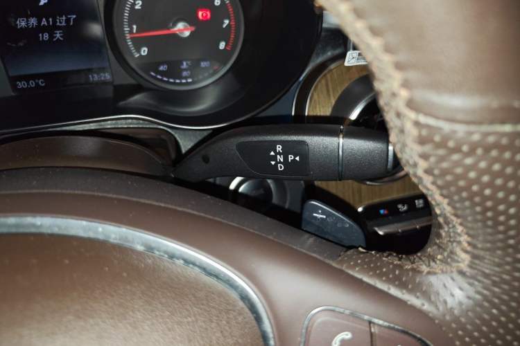 Used Mercedes-Benz GLC Coupe 2019 GLC 260 4MATIC Coupe SUV Gear Lever