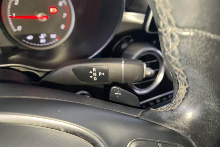 Used Mercedes-Benz GLC Coupe 2019 GLC 200 4MATIC Coupe SUV Gear Lever