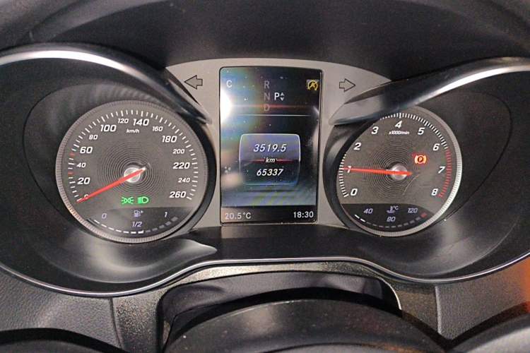 Used Mercedes-Benz GLC Coupe 2019 Facelift GLC 260 4MATIC Coupe SUV Instrument Cluster