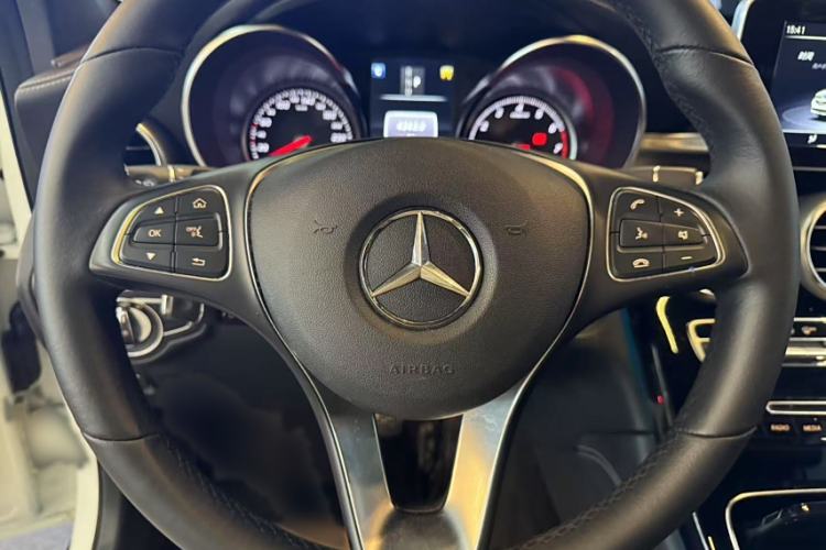 Used Mercedes-Benz GLC Coupe 2019 Facelift GLC 200 4MATIC Coupe SUV Interior 2