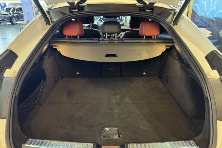 Used Mercedes-Benz GLC Coupe 2019 Facelift GLC 200 4MATIC Coupe SUV Interior 6
