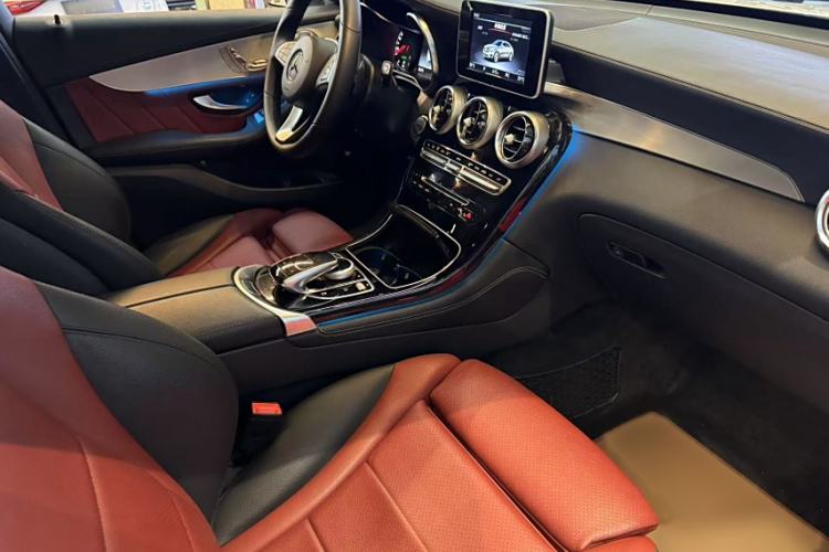Used Mercedes-Benz GLC Coupe 2019 Facelift GLC 200 4MATIC Coupe SUV Interior 8
