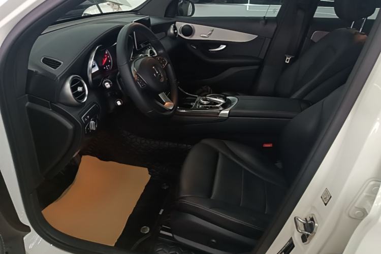 Used Mercedes-Benz GLC Coupe 2019 Facelift GLC 200 4MATIC Coupe SUV Left Front Seat