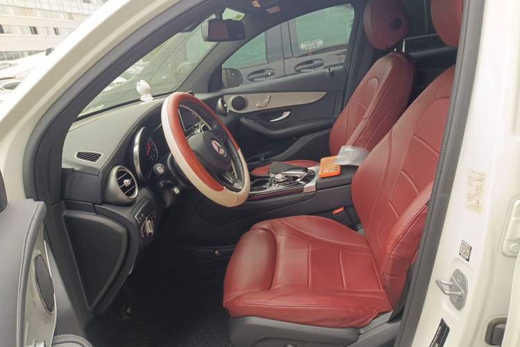 Used Mercedes-Benz GLC Coupe 2019 Facelift GLC 200 4MATIC Coupe SUV Left Front Seat