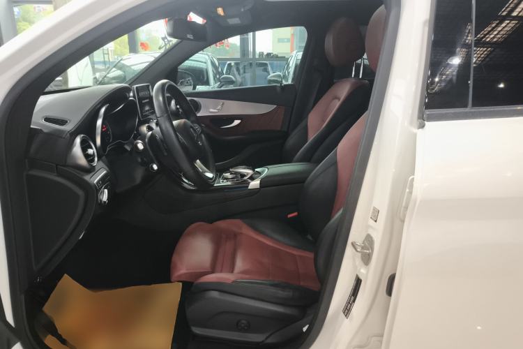 Used Mercedes-Benz GLC Coupe 2019 Facelift GLC 200 4MATIC Coupe SUV Left Front Seat