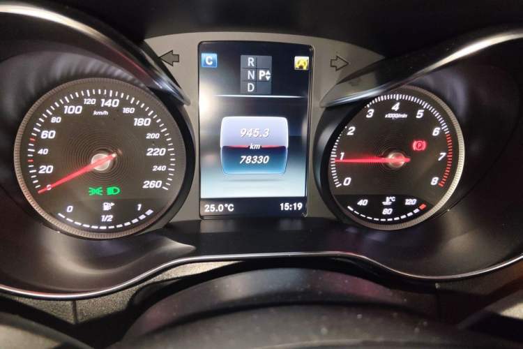 Used Mercedes-Benz GLC Coupe 2019 GLC 200 4MATIC Coupe SUV Odometer Close Up