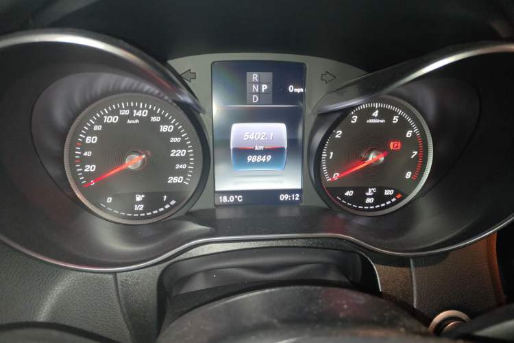 Used Mercedes-Benz GLC Coupe 2019 GLC 200 4MATIC Coupe SUV Odometer Close Up