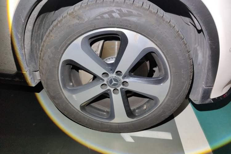 Used Mercedes-Benz GLC Coupe 2019 GLC 200 4MATIC Coupe SUV Right Front Wheel Hub