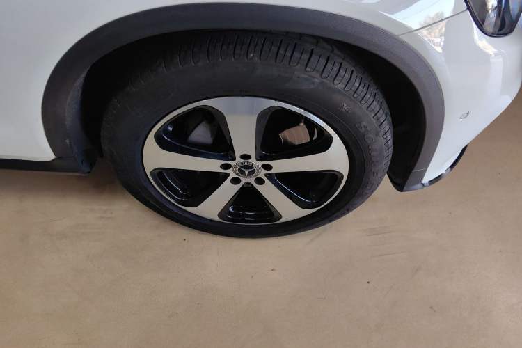 Used Mercedes-Benz GLC Coupe 2019 Facelift GLC 200 4MATIC Coupe SUV Right Front Wheel Hub