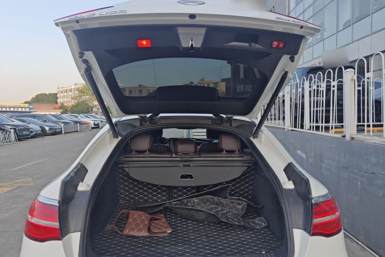 Used Mercedes-Benz GLC Coupe 2019 Facelift GLC 260 4MATIC Coupe SUV Trunk