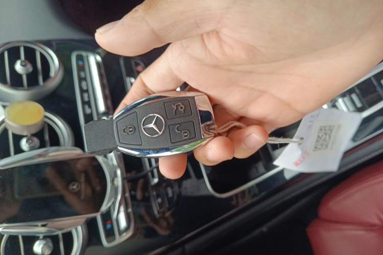 Used Mercedes-Benz GLC Coupe 2019 Facelift GLC 200 4MATIC Coupe SUV Vehicle Key