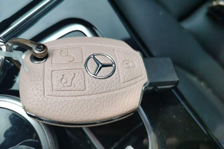 Used Mercedes-Benz GLC Coupe 2019 Facelift GLC 200 4MATIC Coupe SUV Vehicle Key