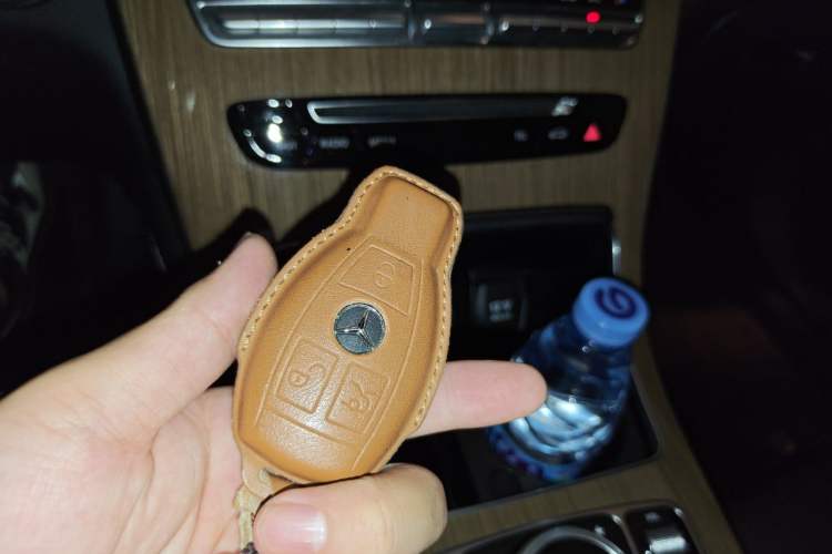 Used Mercedes-Benz GLC Coupe 2019 GLC 260 4MATIC Coupe SUV Vehicle Key