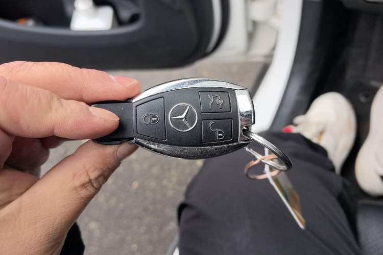 Used Mercedes-Benz GLC Coupe 2019 Facelift GLC 200 4MATIC Coupe SUV Vehicle Key