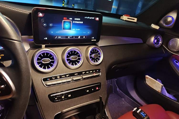 Used Mercedes-Benz GLC Coupe 2020 GLC 300 4MATIC Coupe SUV Audio And AC Panel