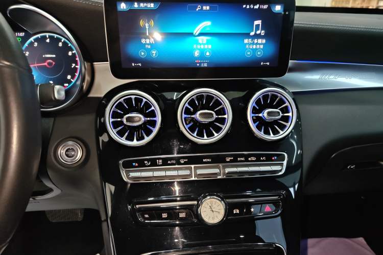 Used Mercedes-Benz GLC Coupe 2020 GLC 260 4MATIC Coupe SUV Audio And AC Panel
