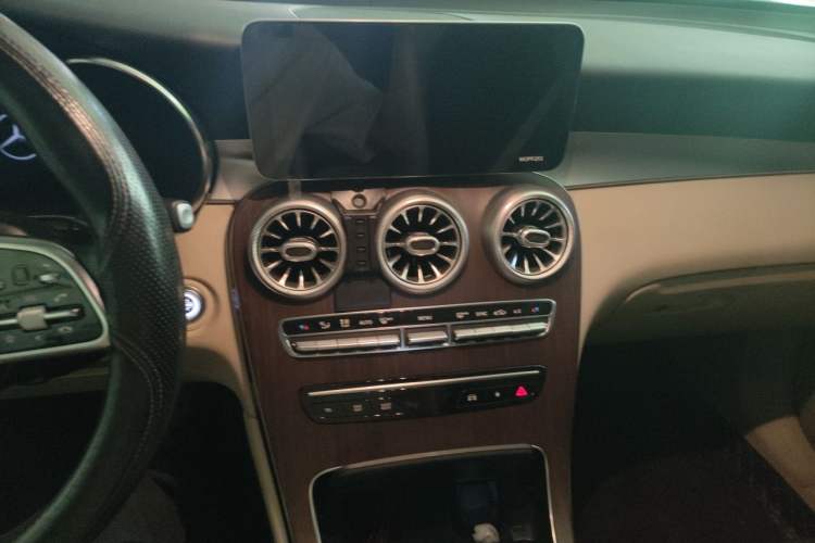 Used Mercedes-Benz GLC Coupe  Audio And AC Panel