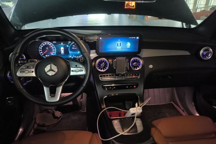 Used Mercedes-Benz GLC Coupe 2020 GLC 260 4MATIC Coupe SUV Center Console