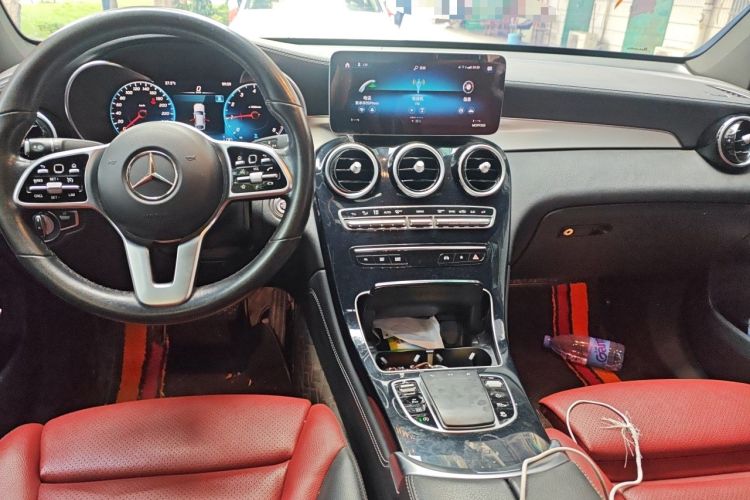 Used Mercedes-Benz GLC Coupe 2020 GLC 260 4MATIC Coupe SUV Center Console