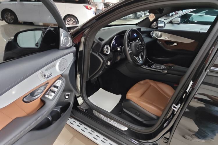 Used Mercedes-Benz GLC Coupe 2020 GLC 260 4MATIC Coupe SUV Driver Seat