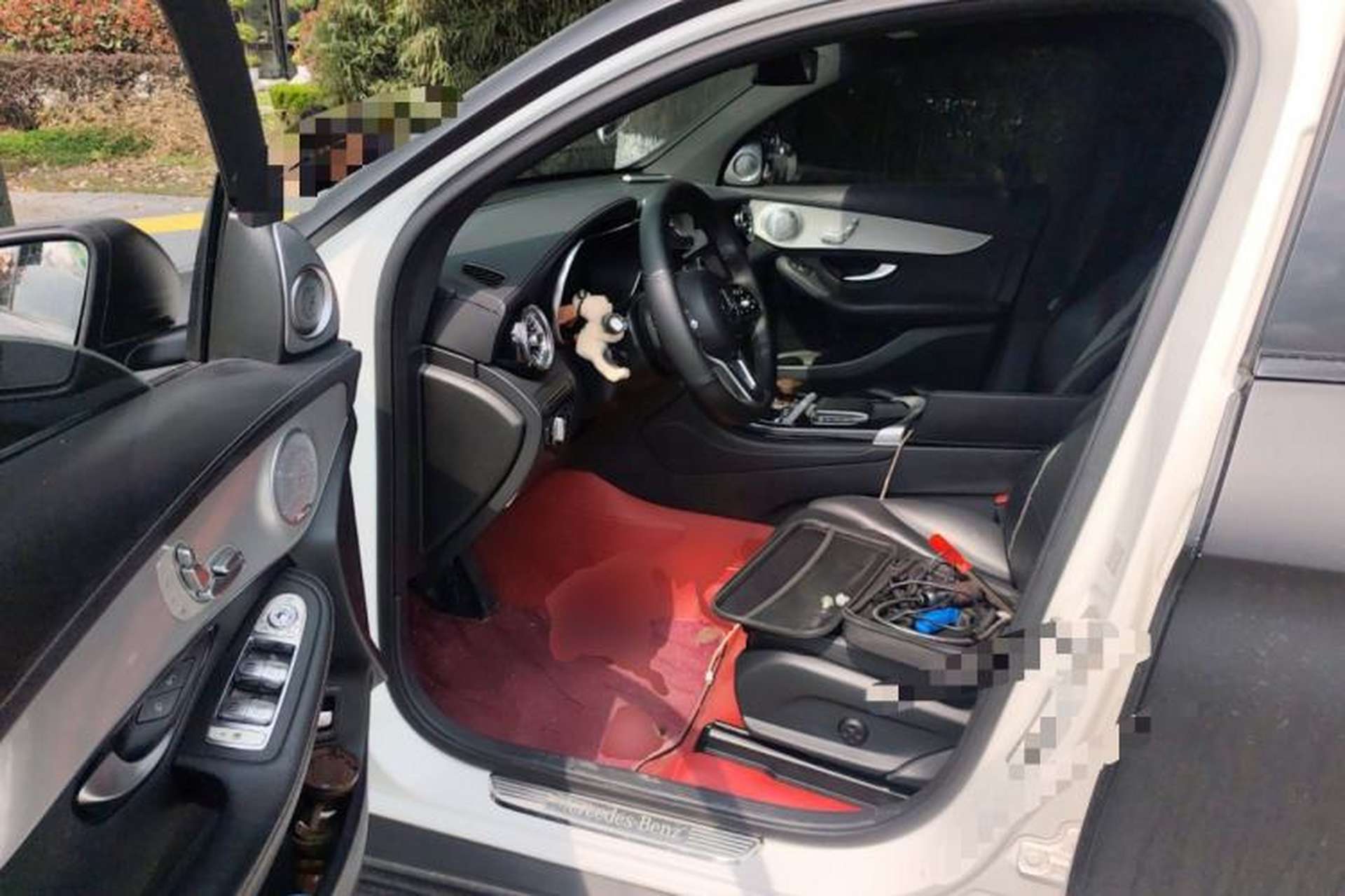 Used Mercedes-Benz GLC Coupe 2020 GLC 260 4MATIC Coupe SUV Driver Seat