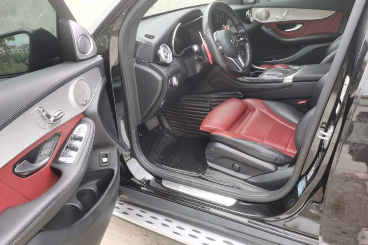 Used Mercedes-Benz GLC Coupe 2020 GLC 260 4MATIC Coupe SUV Driver Seat