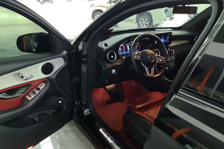 Used Mercedes-Benz GLC Coupe 2020 GLC 260 4MATIC Coupe SUV Driver Seat
