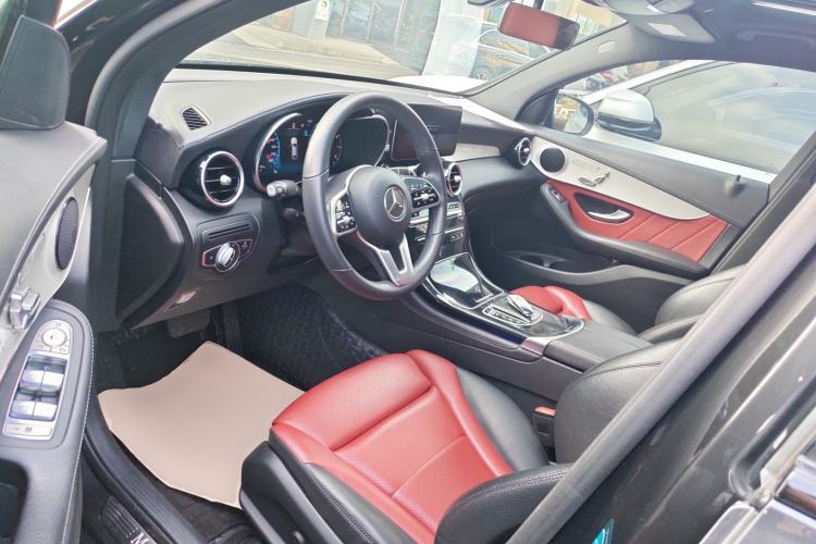 Used Mercedes-Benz GLC Coupe 2020 GLC 260 4MATIC Coupe SUV Driver Seat