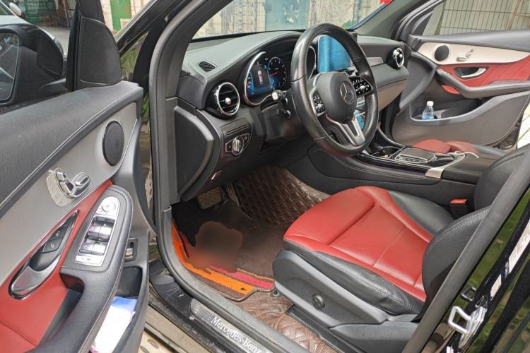 Used Mercedes-Benz GLC Coupe 2020 GLC 260 4MATIC Coupe SUV Driver Seat