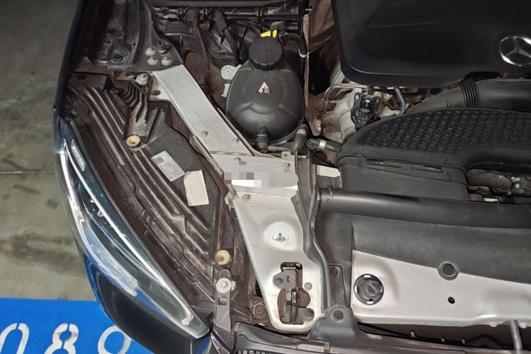 Used Mercedes-Benz GLC Coupe 2020 GLC 300 4MATIC Coupe SUV Engine Bay Right