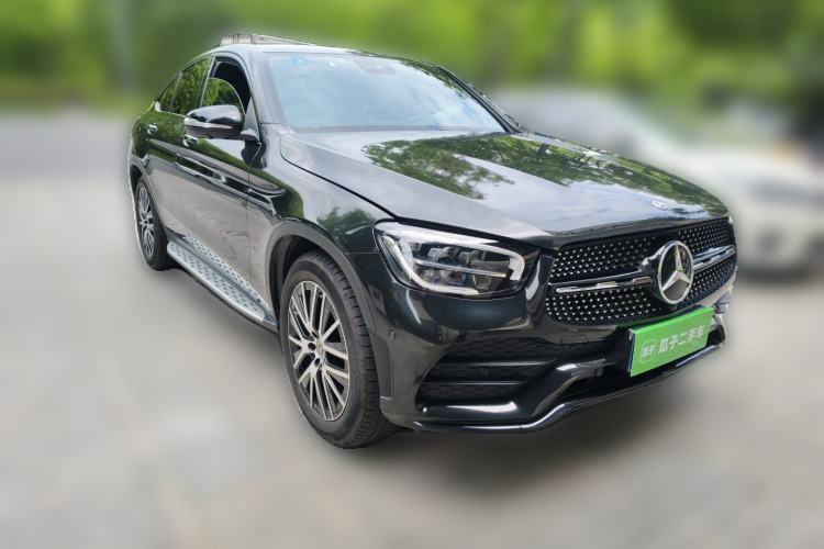 Used Mercedes-Benz GLC Coupe 2020 GLC 300 4MATIC Coupe SUV Front Right 45 Deg
