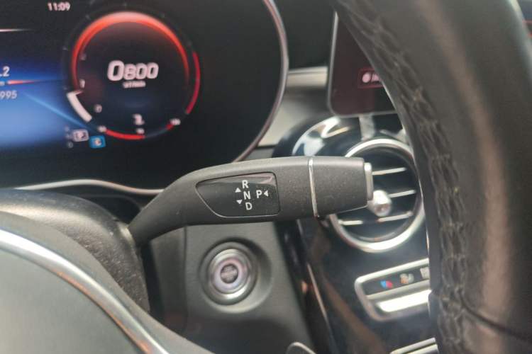 Used Mercedes-Benz GLC Coupe 2020 GLC 260 4MATIC Coupe SUV Gear Lever