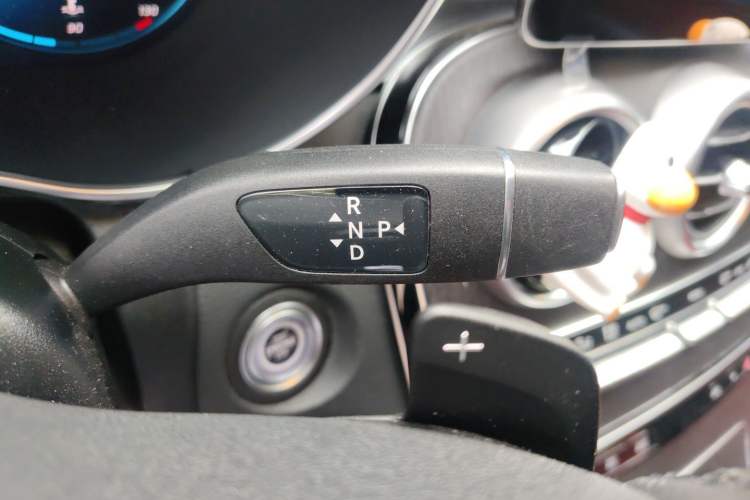Used Mercedes-Benz GLC Coupe 2020 GLC 300 4MATIC Coupe SUV Gear Lever