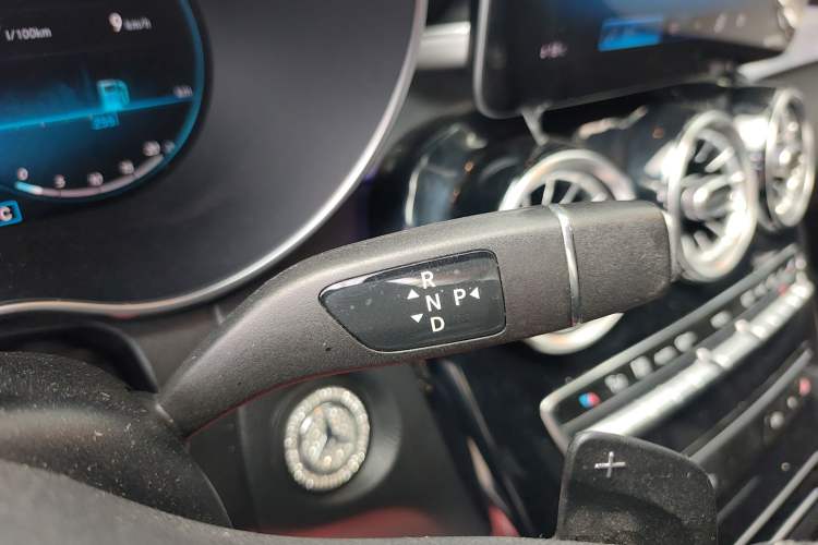 Used Mercedes-Benz GLC Coupe 2020 GLC 260 4MATIC Coupe SUV Gear Lever