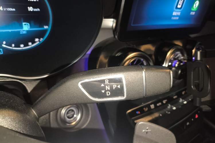 Used Mercedes-Benz GLC Coupe 2020 GLC 260 4MATIC Coupe SUV Gear Lever