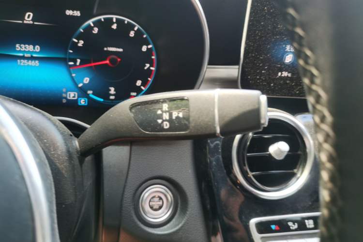 Used Mercedes-Benz GLC Coupe 2020 GLC 260 4MATIC Coupe SUV Gear Lever