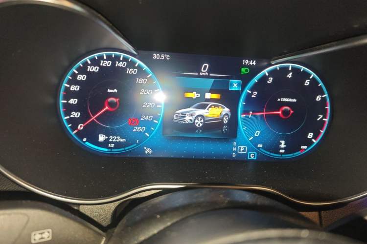 Used Mercedes-Benz GLC Coupe 2020 GLC 260 4MATIC Coupe SUV Instrument Cluster