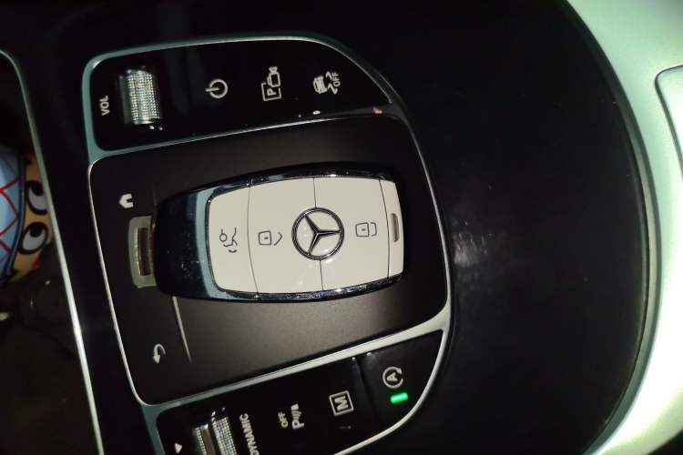 Used Mercedes-Benz GLC Coupe 2020 GLC 260 4MATIC Coupe SUV Interior 1