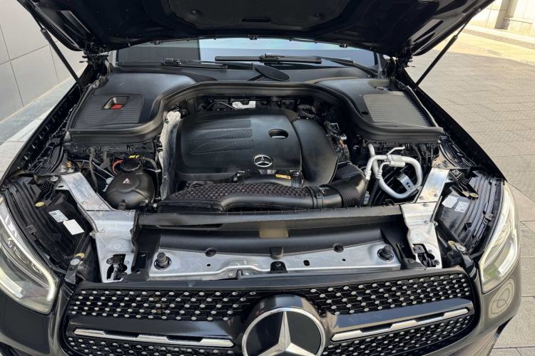 Used Mercedes-Benz GLC Coupe 2020 GLC 260 4MATIC Coupe SUV Interior 13