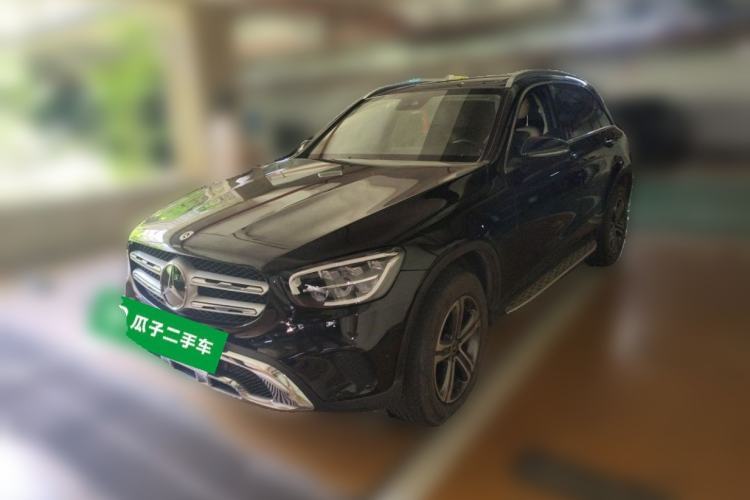 Used Mercedes-Benz GLC Coupe Mercedes-Benz GLC 300, 2.0-liter engine, 190 hp, automatic transmission, 5 seats, registered on May 22, 2023. Guazi used car, China used car export, Used car for sale, Used  cars, Cheapest cars for sale