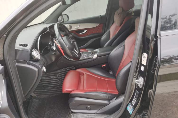 Used Mercedes-Benz GLC Coupe 2020 GLC 260 4MATIC Coupe SUV Left Front Seat