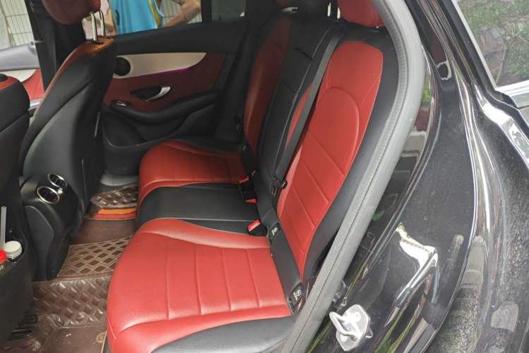 Used Mercedes-Benz GLC Coupe 2020 GLC 260 4MATIC Coupe SUV Left Rear Seat