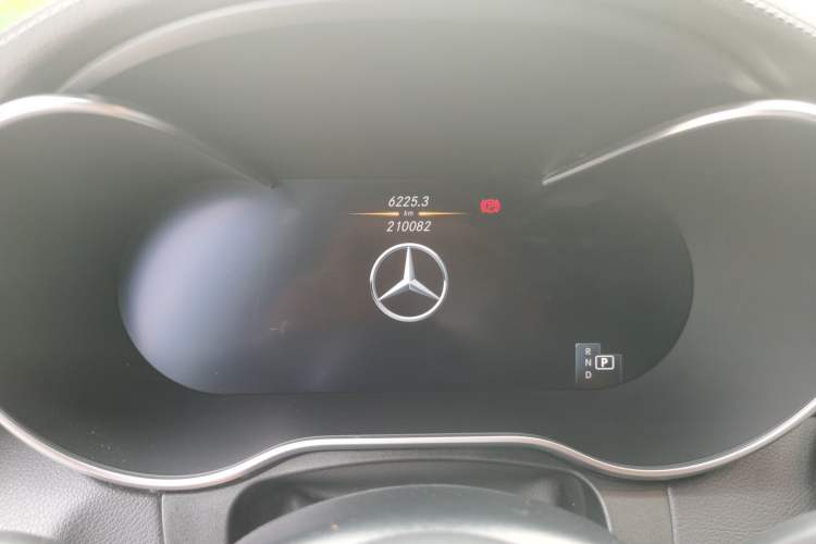 Used Mercedes-Benz GLC Coupe 2020 GLC 260 4MATIC Coupe SUV Odometer Close Up