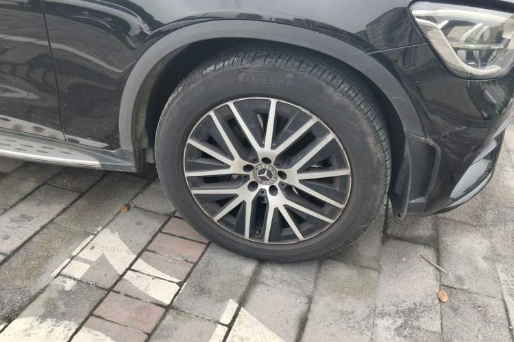 Used Mercedes-Benz GLC Coupe 2020 GLC 300 4MATIC Coupe SUV Right Front Wheel Hub