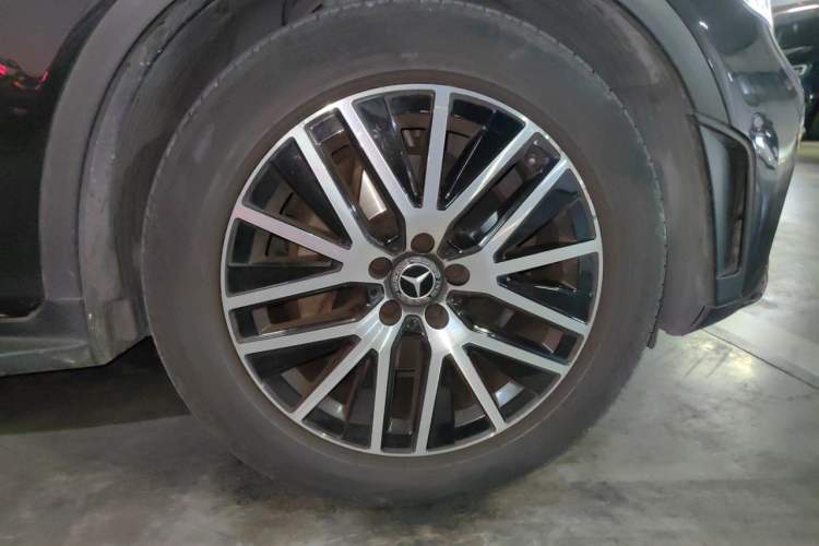 Used Mercedes-Benz GLC Coupe 2020 GLC 300 4MATIC Coupe SUV Right Front Wheel Hub