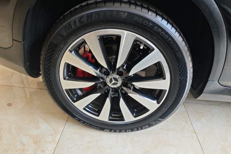Used Mercedes-Benz GLC Coupe 2020 GLC 260 4MATIC Coupe SUV Right Rear Wheel Hub