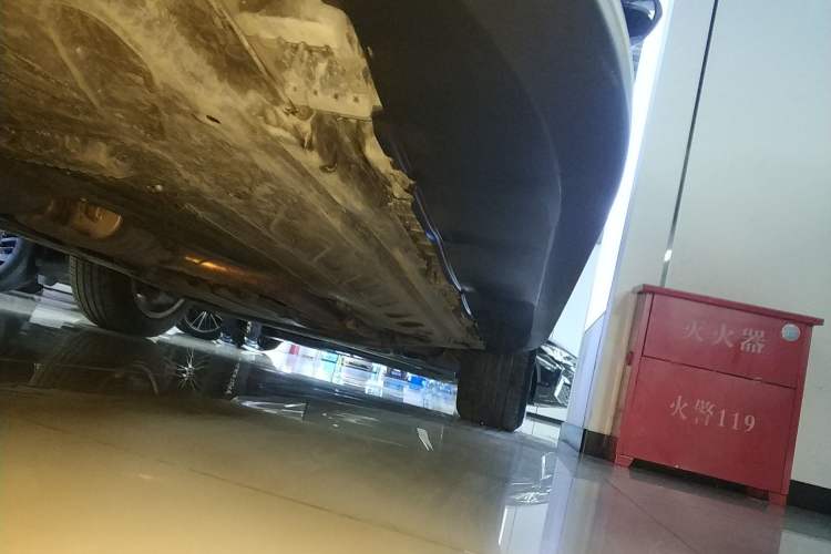Used Mercedes-Benz GLC Coupe 2020 GLC 260 4MATIC Coupe SUV Right Side Sill