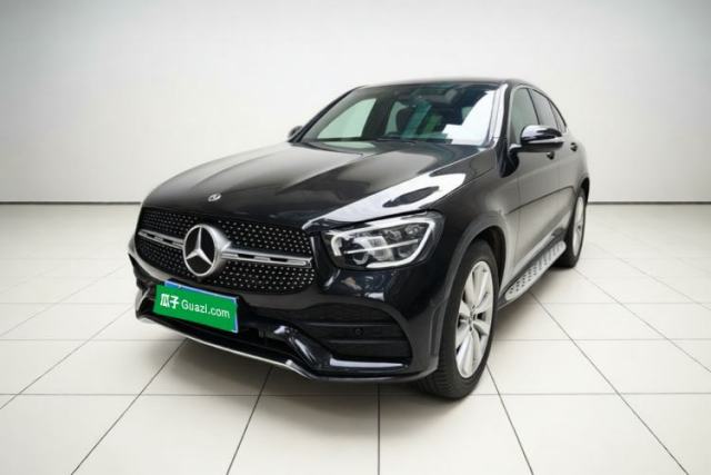 Ojetý Mercedes-Benz GLC Coupe 2020 GLC 260 4MATIC Coupe SUV